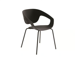 VAD STACKABLE POLYPROPYLENE - Stackable polypropylene chair with armrests _ Casamania & Horm